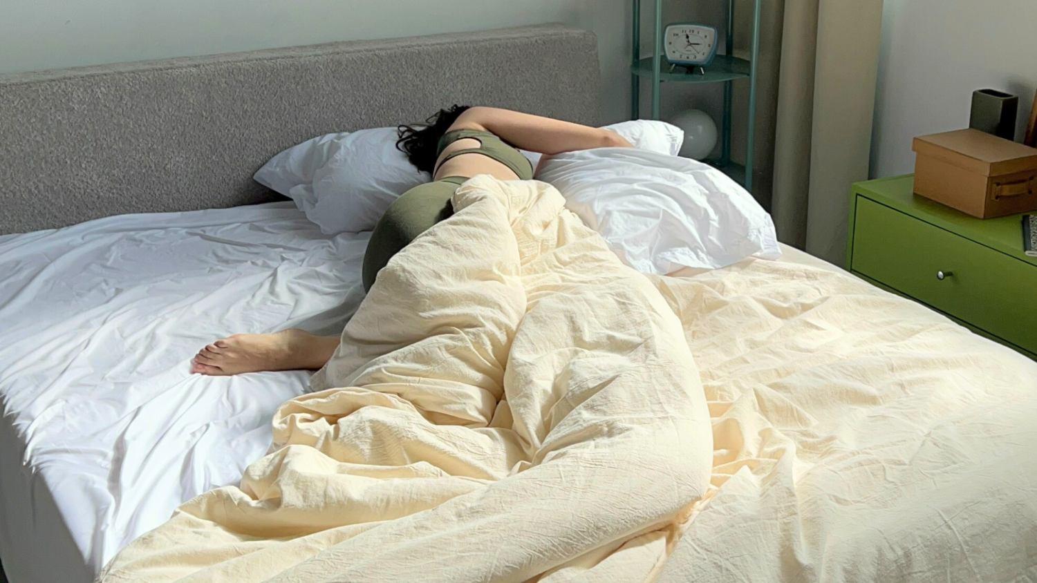 Renovo - La almohada de cuña de cama diseñada